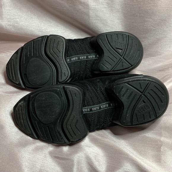 BLOCH Split-sole Dance Sneaker BLACK - Picture 2 of 7